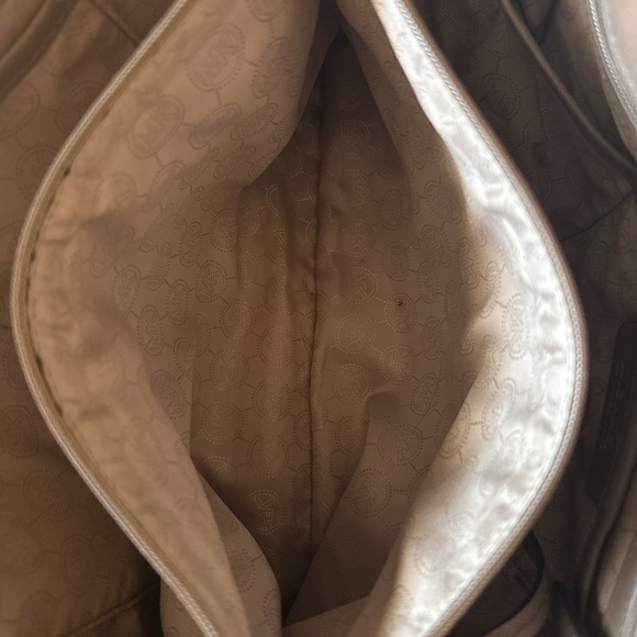 Grey/Brown Large Michael Kors purse with matching wallet - Picture 8 of 9